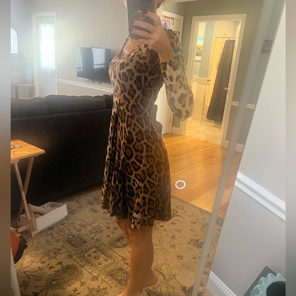 Cheetah dress - Picture 6 of 6